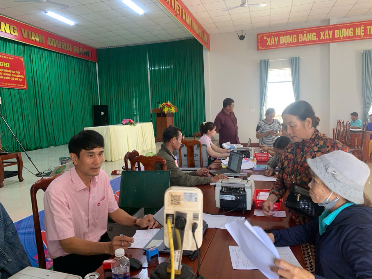 Nâng cao chất lượng hoạt động ủy thác của Hội Phụ nữ xã Ea Ngai